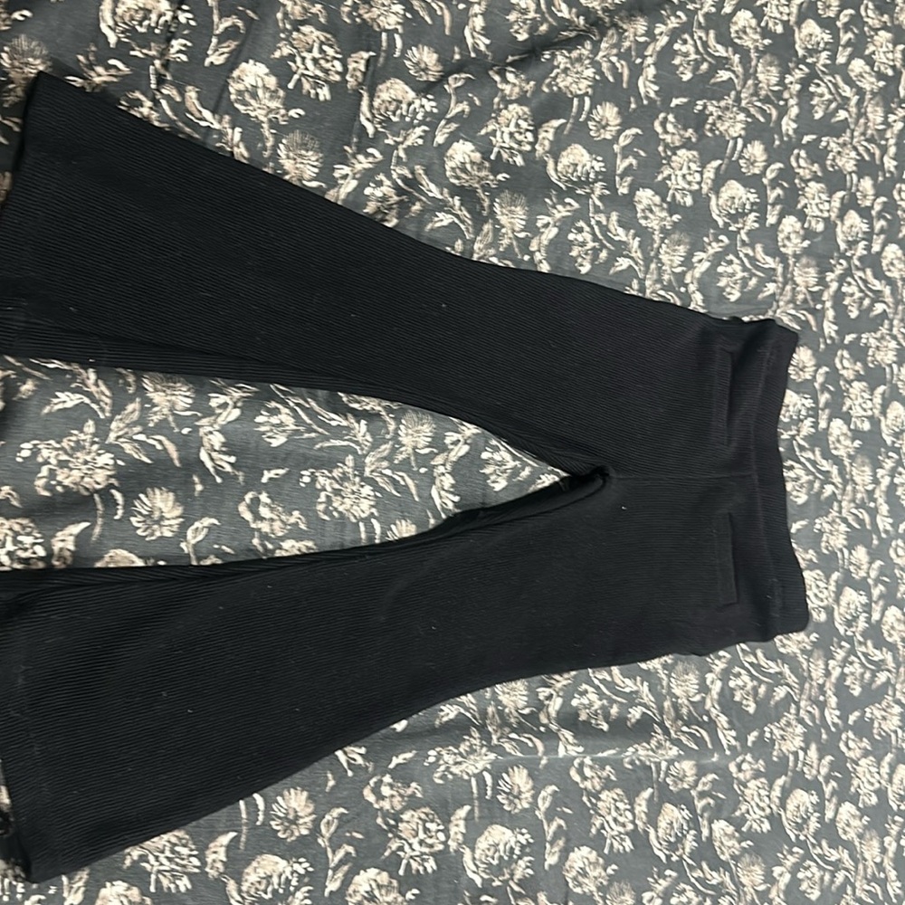 Zara girls 3t-4t flare legging.